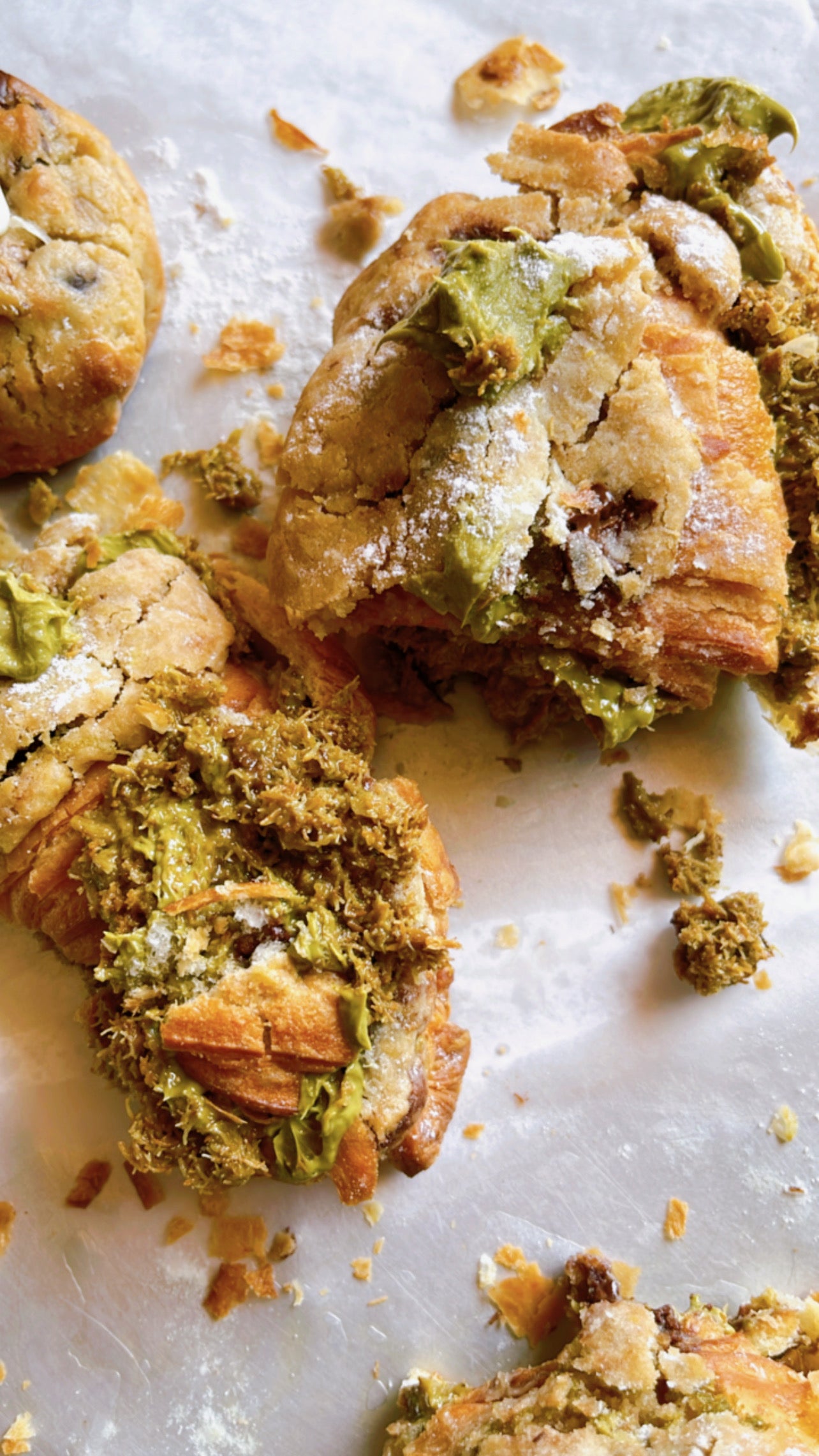 Viral Pistachio konafa Crookie